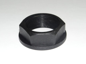 Stirrer nut mounting